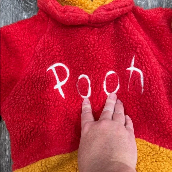 Vintage Winnie the Pooh costume - Picture 3 of 6